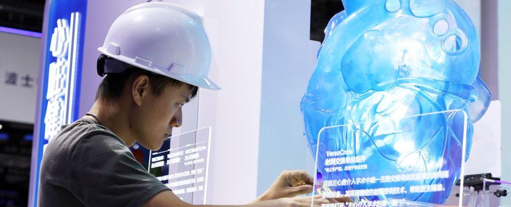 Midday Movers: Boston Scientific Heart System, Tesla Cybertruck Accident