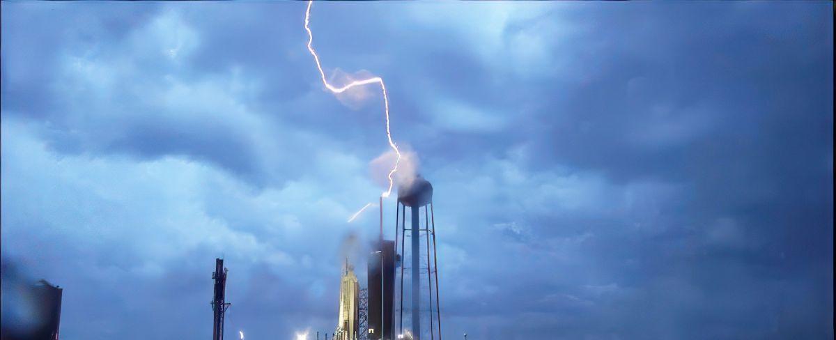 See lightning strike SpaceX's Falcon Heavy rocket launch pad
