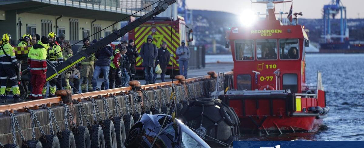 Floating sauna rescues occupants of Tesla that plunged into Oslo fjord