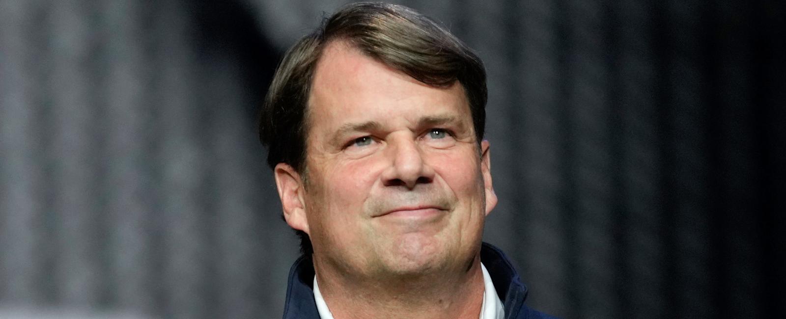 Ford CEO tweets about Super Duty rescuing Tesla Cybertruck in video