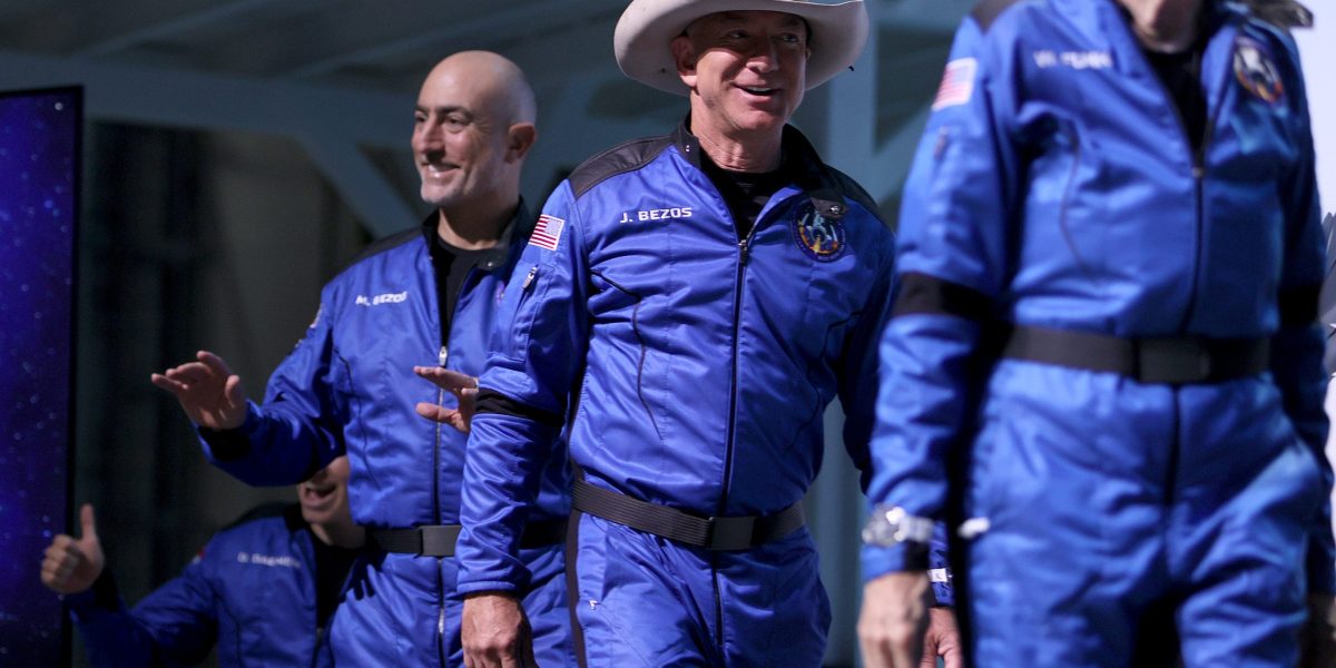 NASA is struggling to compete with Bezos, Musk and their 6-figure salaries for starting aerospace engineers at Blue Origin and SpaceX