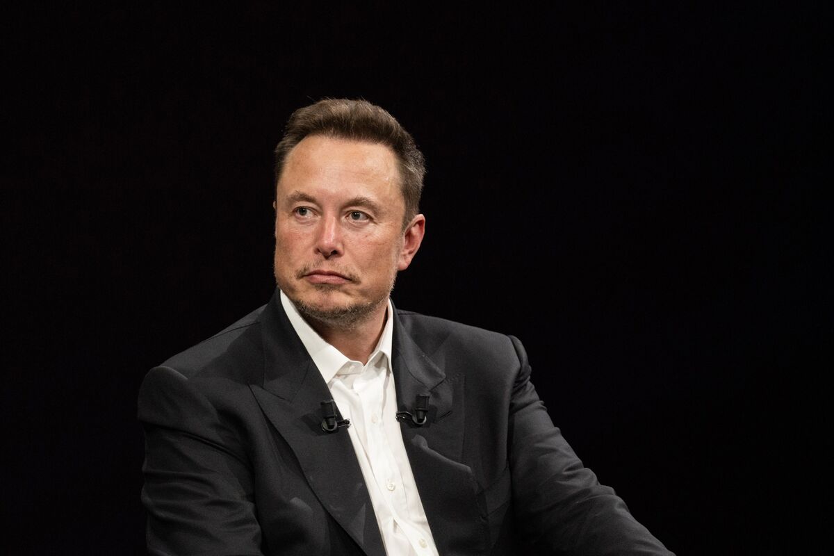 Tesla (TSLA) Investors Write to Judge Who Voided Elon Musk Record Pay