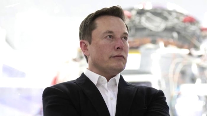 Florida student considering AI career after Twitter suspension for tracking Elon Musk