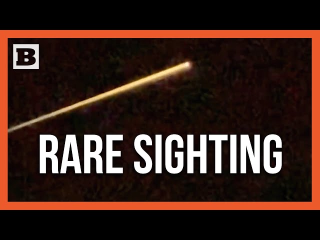 SpaceX Dragon Reentry Spotted in the Night Sky