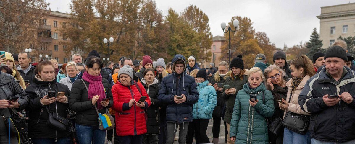 SpaceX Gets US Approval to Test Direct-to-Cell Phone Service via Starlink