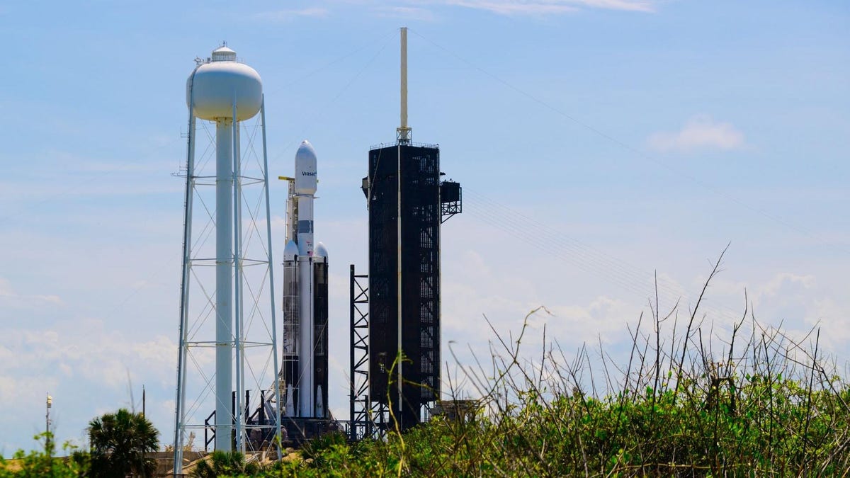 Watch Live as SpaceX Attempts First Fully Expendable Falcon Heavy Mission After Delay