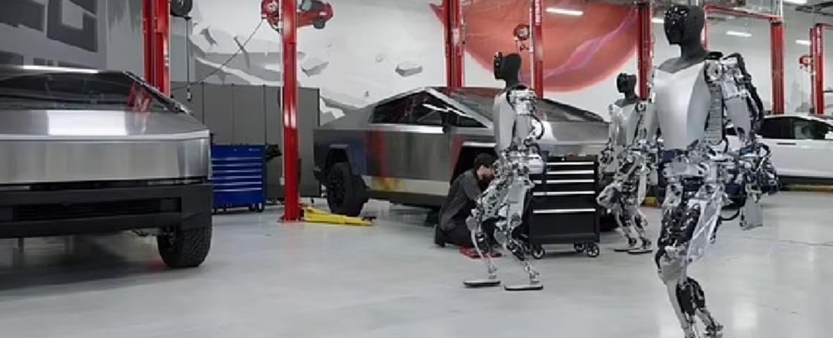 Malfunctioning Tesla robot attacked engineer at company's gigafactory in Texas – Report | New Straits Times