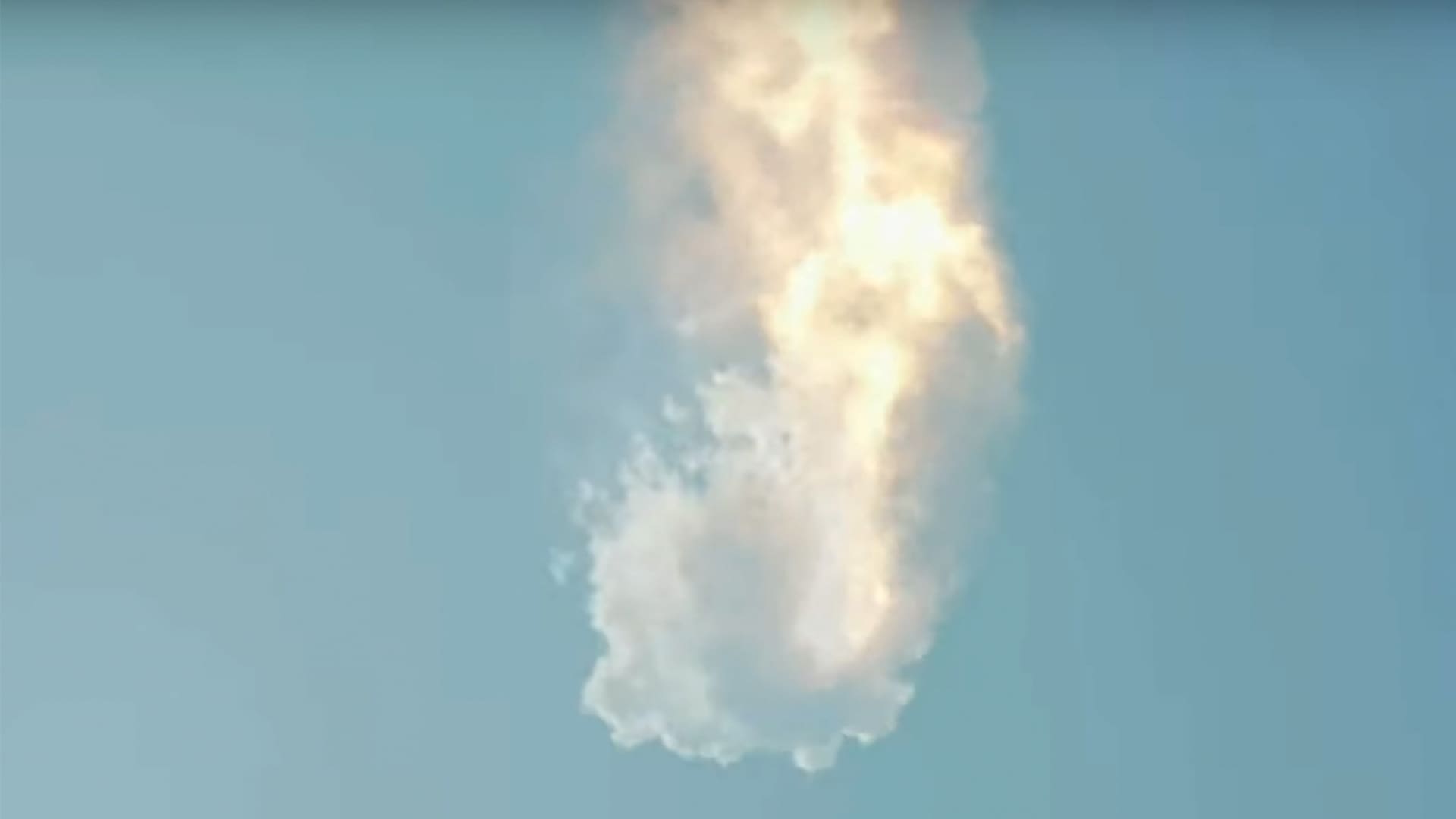 SpaceX Starship explosion spread particulate matter for miles