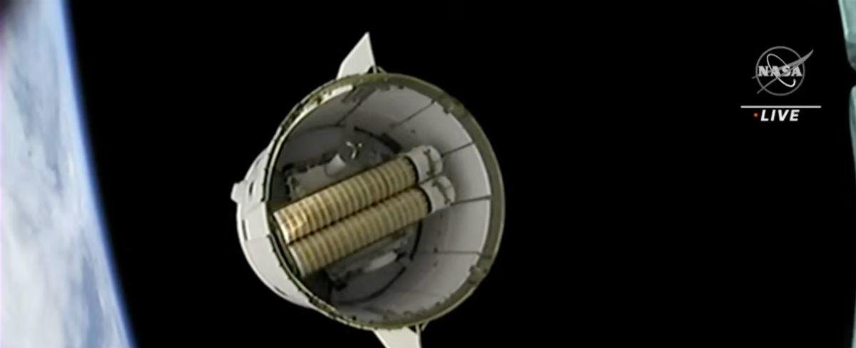 Watch SpaceX Dragon cargo capsule dock with space station early Tuesday