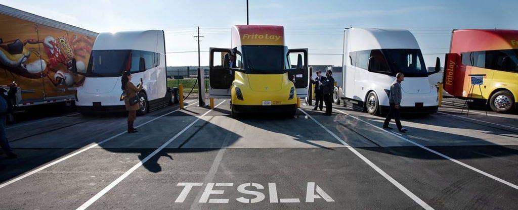 Tesla Recalls Some of Its Semi Trucks Months After Release