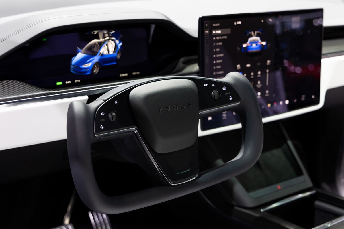 Tesla FSD Trial: Elon Musk Looks to Boost Sales of Flawed Product