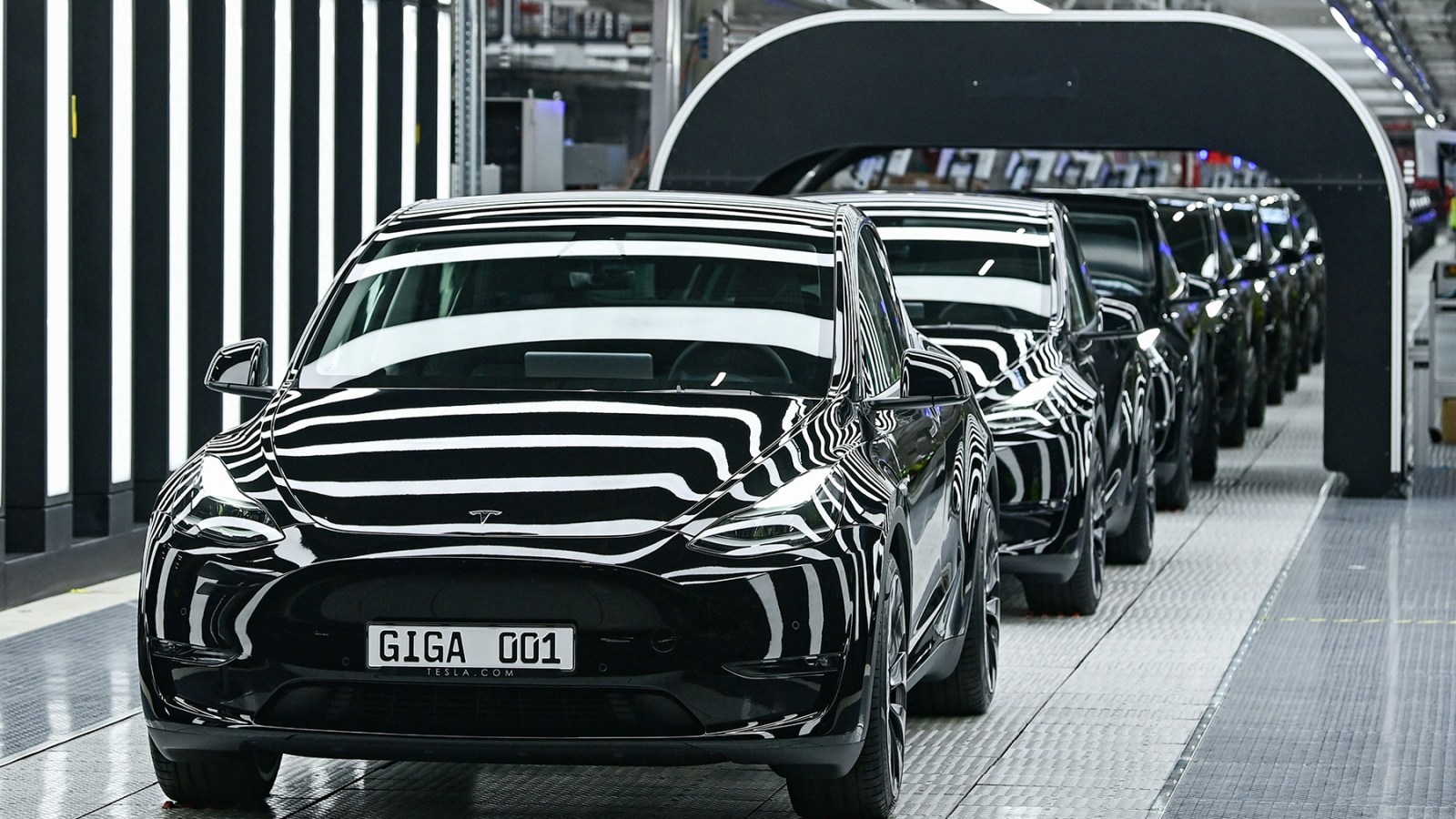 Tesla Blamed Customers for Failures of Defective Car Parts