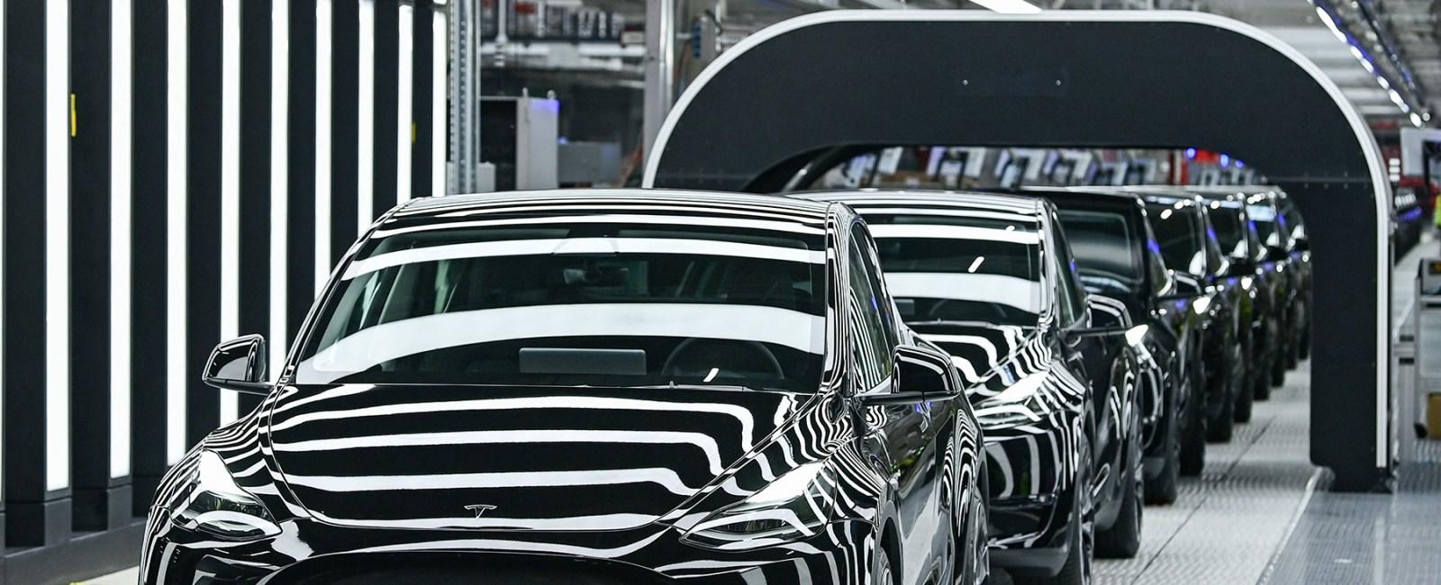 Tesla Blamed Customers for Failures of Defective Car Parts