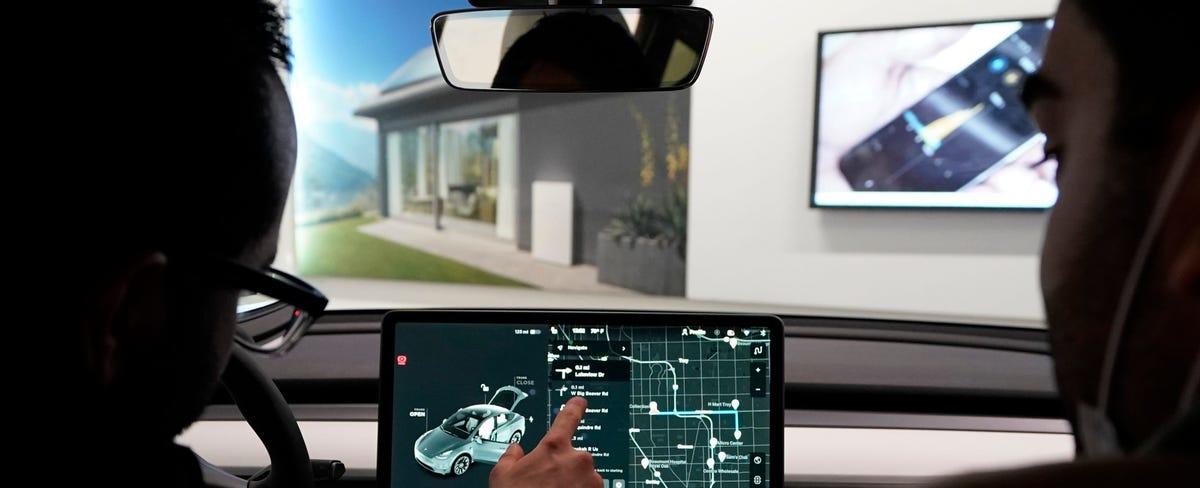 The Reason Tesla May Be Giving Free Trials of Full Self-Driving Tech