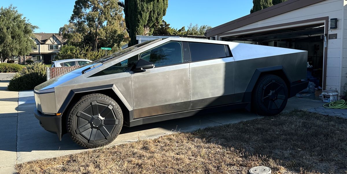 La razón por la que no verás Tesla Cybertruck en España o Europa