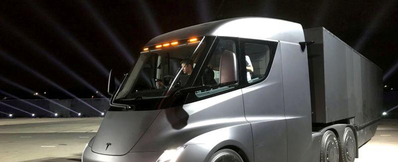 Tesla recalls semi trucks for faulty parking brakes