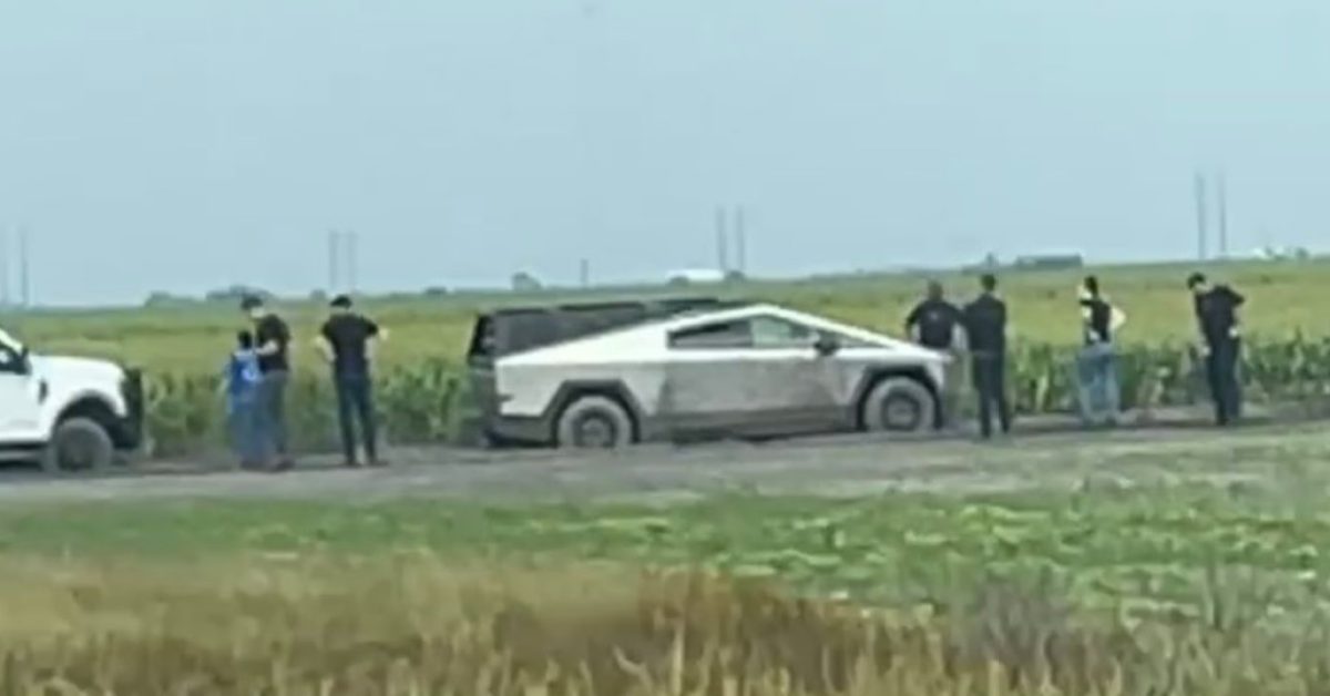 Tesla Cybertruck prototype spotted stuck in a field