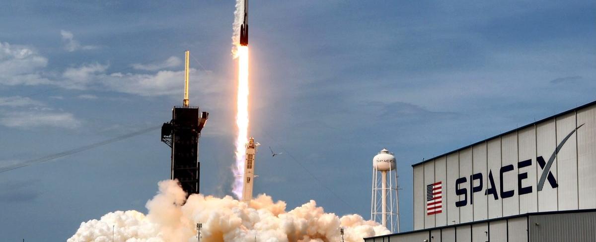 FCC Lets SpaceX Deploy Satellites for Cellular Starlink, But With Restrictions