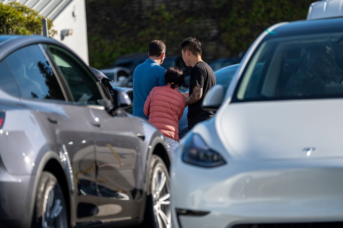 Tesla Relies on Leasing Less After Repeatedly Slashing Prices