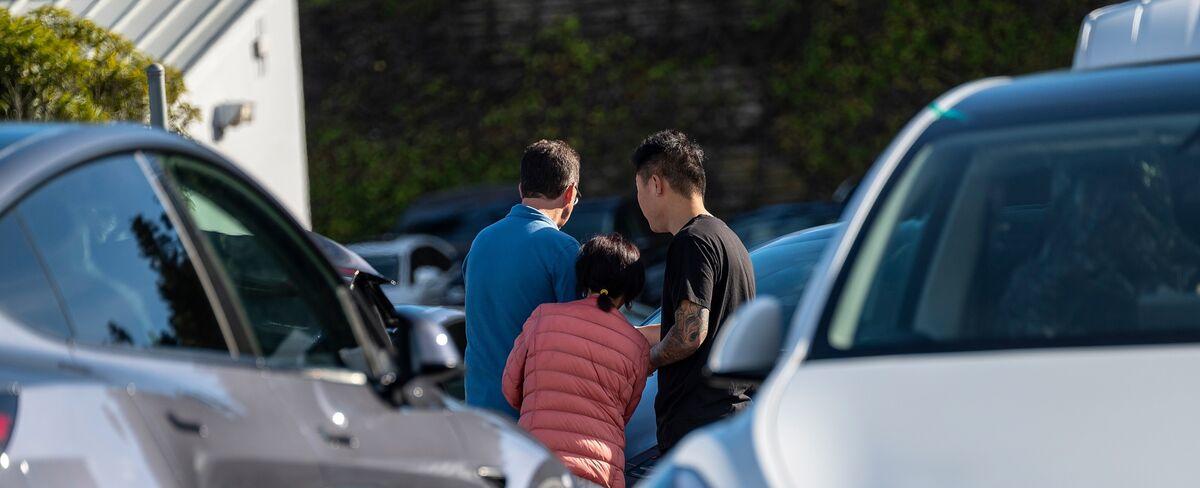 Tesla Relies on Leasing Less After Repeatedly Slashing Prices