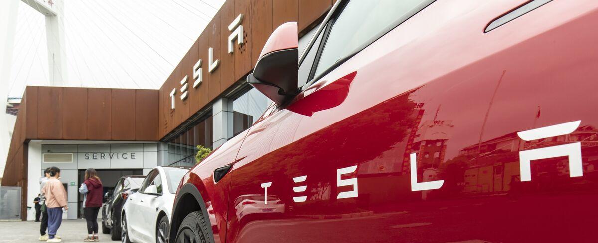 (TSLA) Tesla China Sales Rise as Orders Flow In to Beat Price Rises