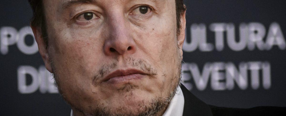 Elon Musk reportedly looking at job layoffs for Tesla