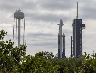 SpaceX Falcon Heavy launches X-37B plane, one of the US military’s most fascinating secrets