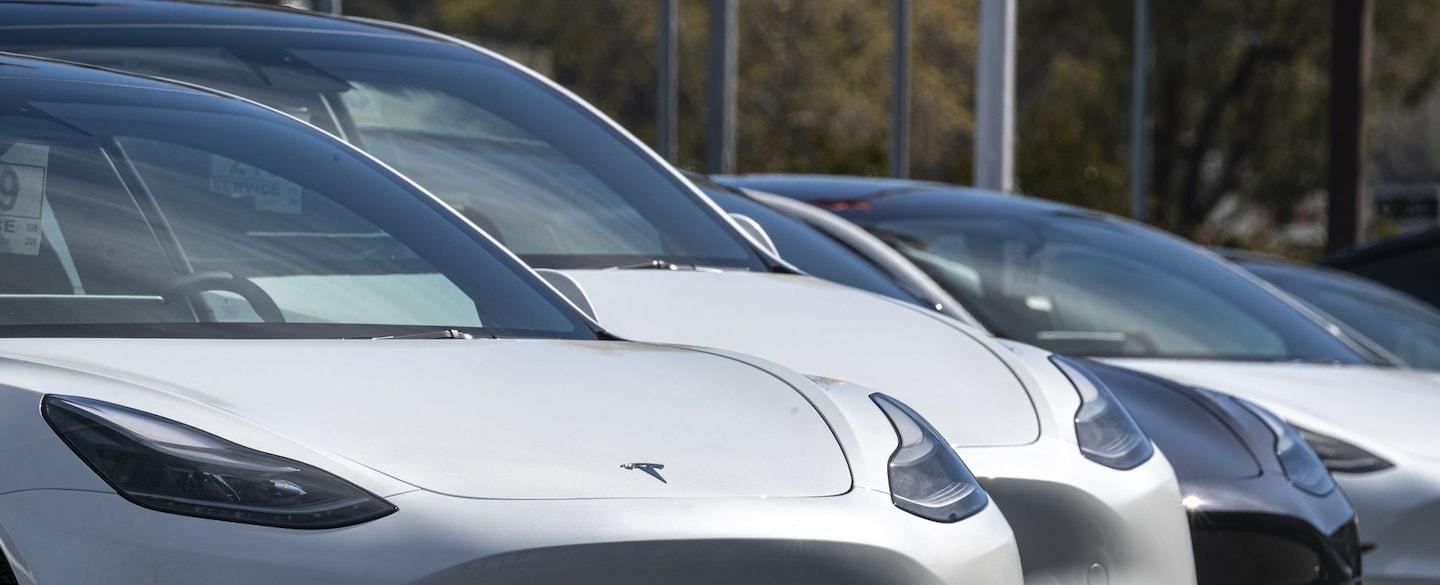 Vancouver driver says Tesla app let him drive another man's car