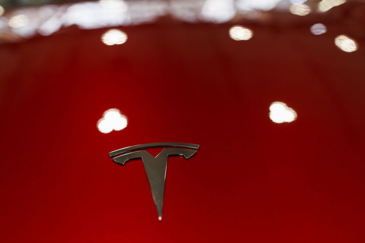 Tesla (TSLA) Model 2 May Not Fully Ramp Until 2027, Evercore Warns