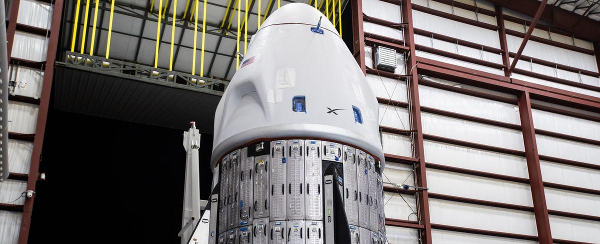 SpaceX Dragon capsule arrives at pad for Ax-3 astronaut launch