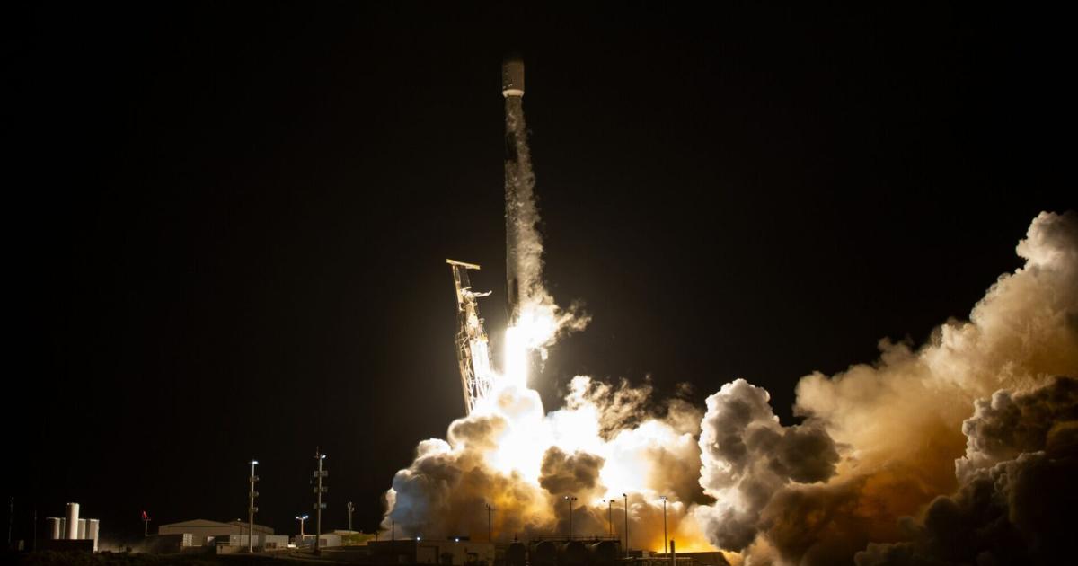 SpaceX Falcon 9 rocket launch from Vandenberg SFB rattles windows Tuesday night