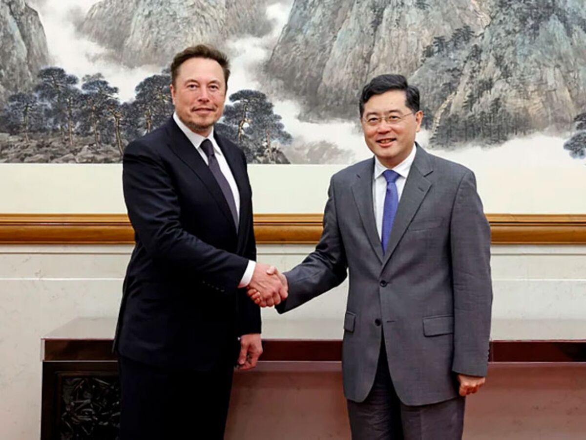 Elon Musk Emphasizes China Ties Ahead of Tesla (TSLA) Shanghai Factory Visit