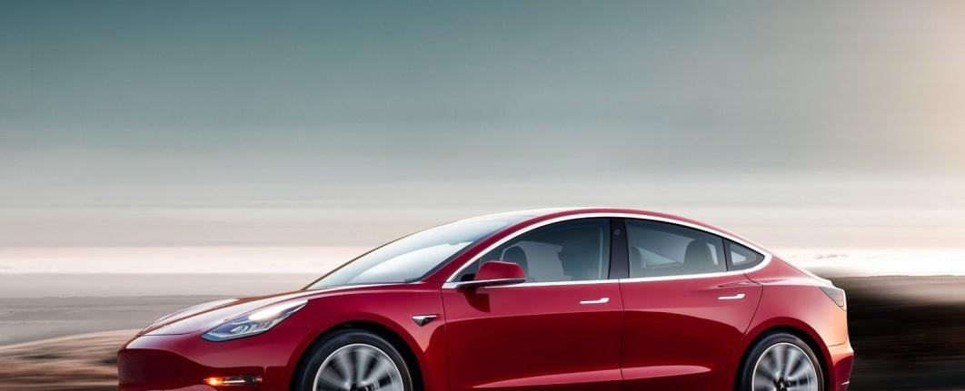 Tesla Model 3 Long Range AWD again available to order