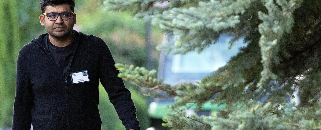 Former Twitter Executives Sue Elon Musk for $128 Million