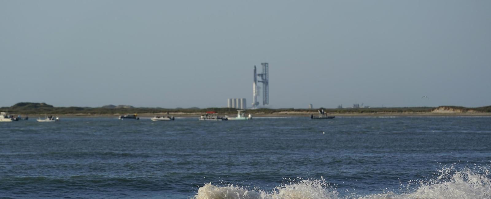 SpaceX calls off 1st launch attempt of giant rocket in Texas