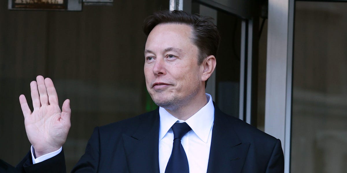 Elon Musk Could Make Almost $100K a Month From Twitter Subscribers: Screenshot