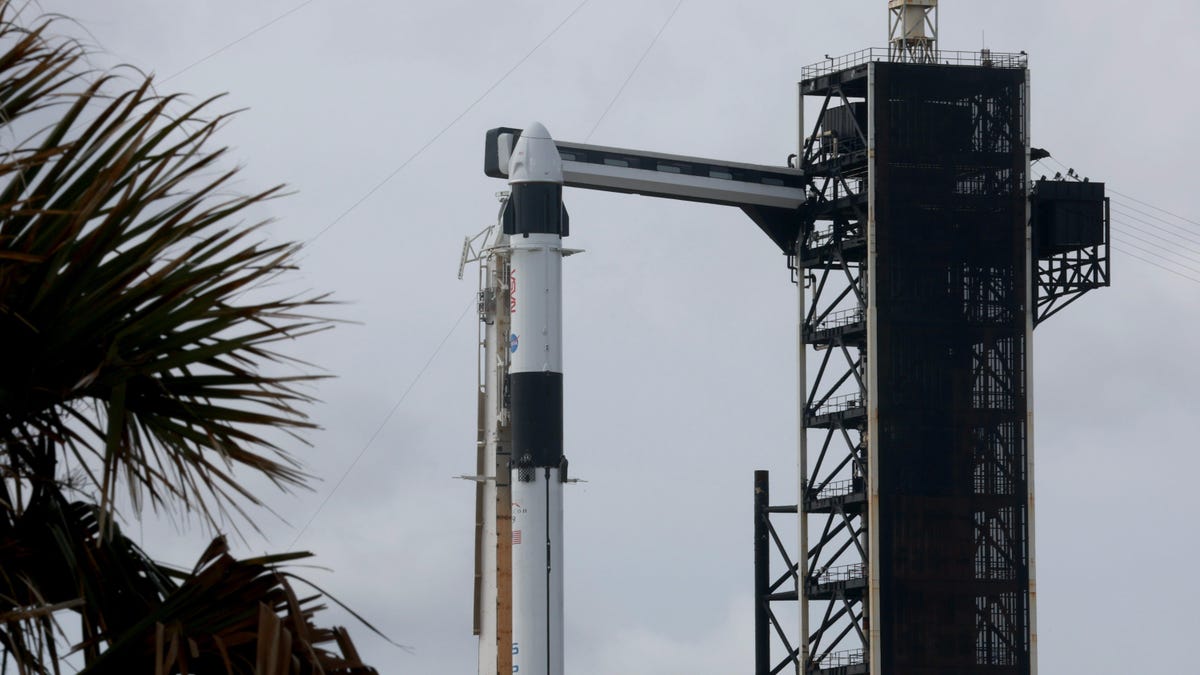 SpaceX Employee Claims Married Boss Pressured Her Into Sex Then Offered $100,000 For Her To Get Abortion