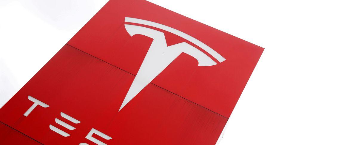 Tesla shares finally snap record 13-day win streak that added $200 billion in value