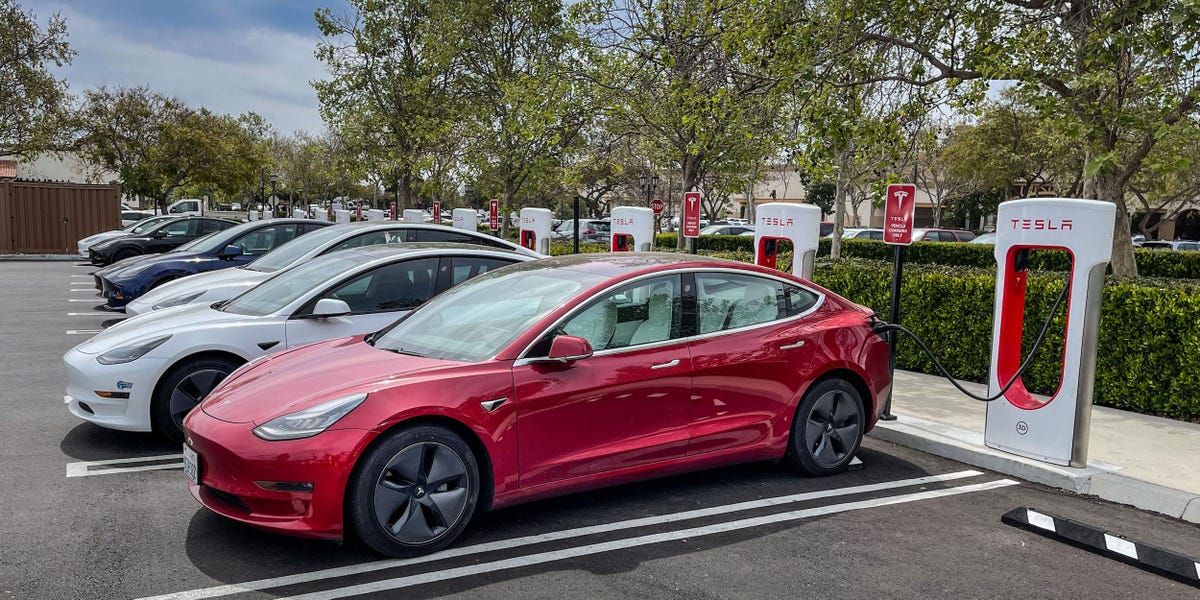 Tesla Stock Eyes Longest Win Streak Ever After GM, Ford Charging Deals