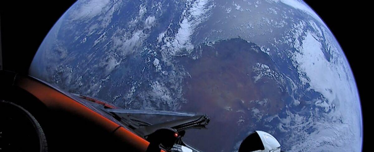 Tesla Roadster Update: Elon Musk Aims to Ship Car Next Year