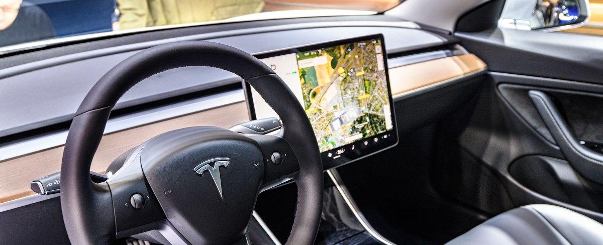 A Tesla co-founder returns, TuSimple restructures again and Uber's stickiness strategy