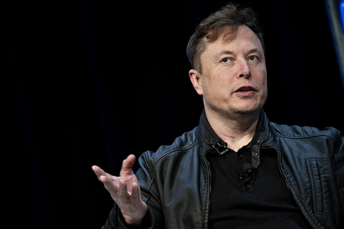 Elon Musk Announces New Twitter CEO, Moves to CTO, Executive Chair