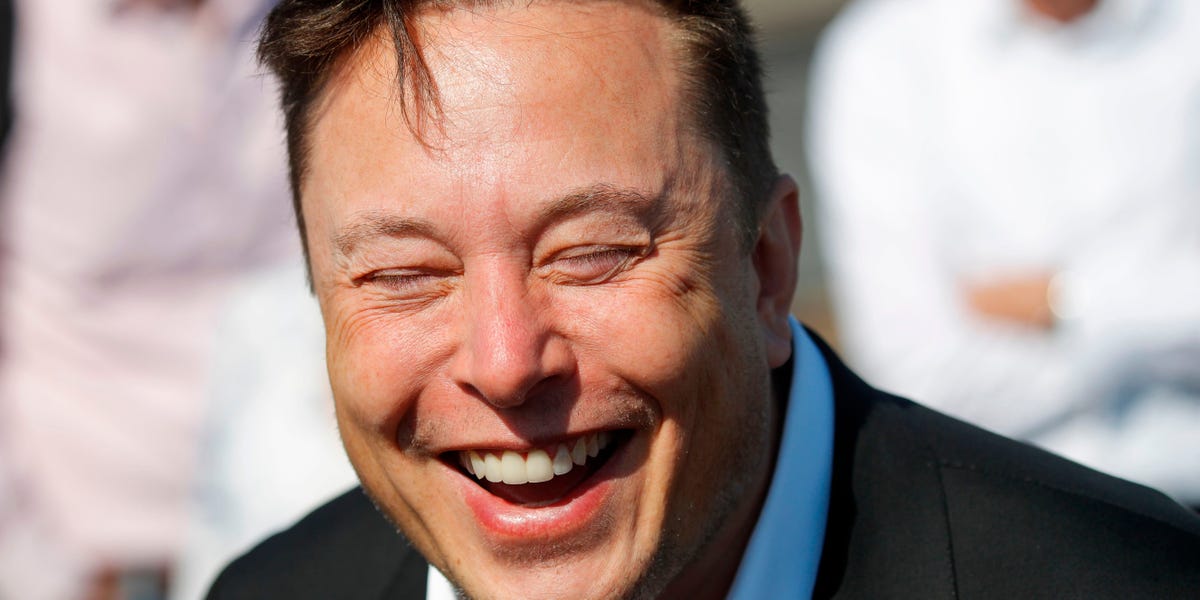 AI-Generated Image of Elon Musk As a Baby Goes Viral on Twitter