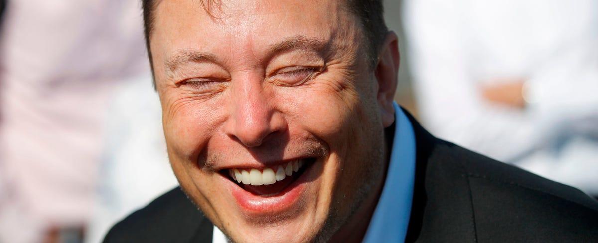 AI-Generated Image of Elon Musk As a Baby Goes Viral on Twitter