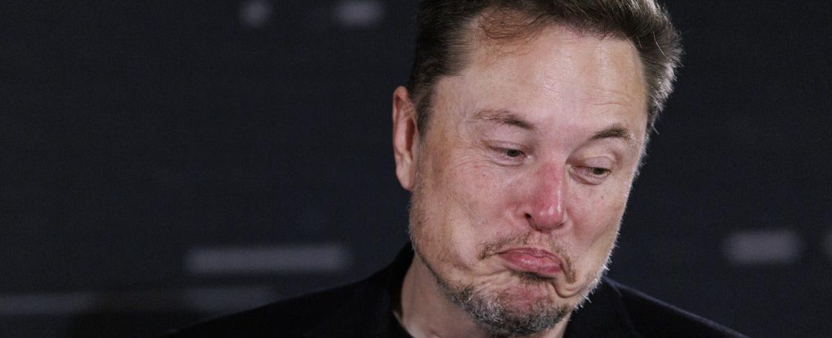 Ο Elon Musk προς τους διαφημιστές που εγκαταλείπουν το Twitter: “Go F--- Yourself”