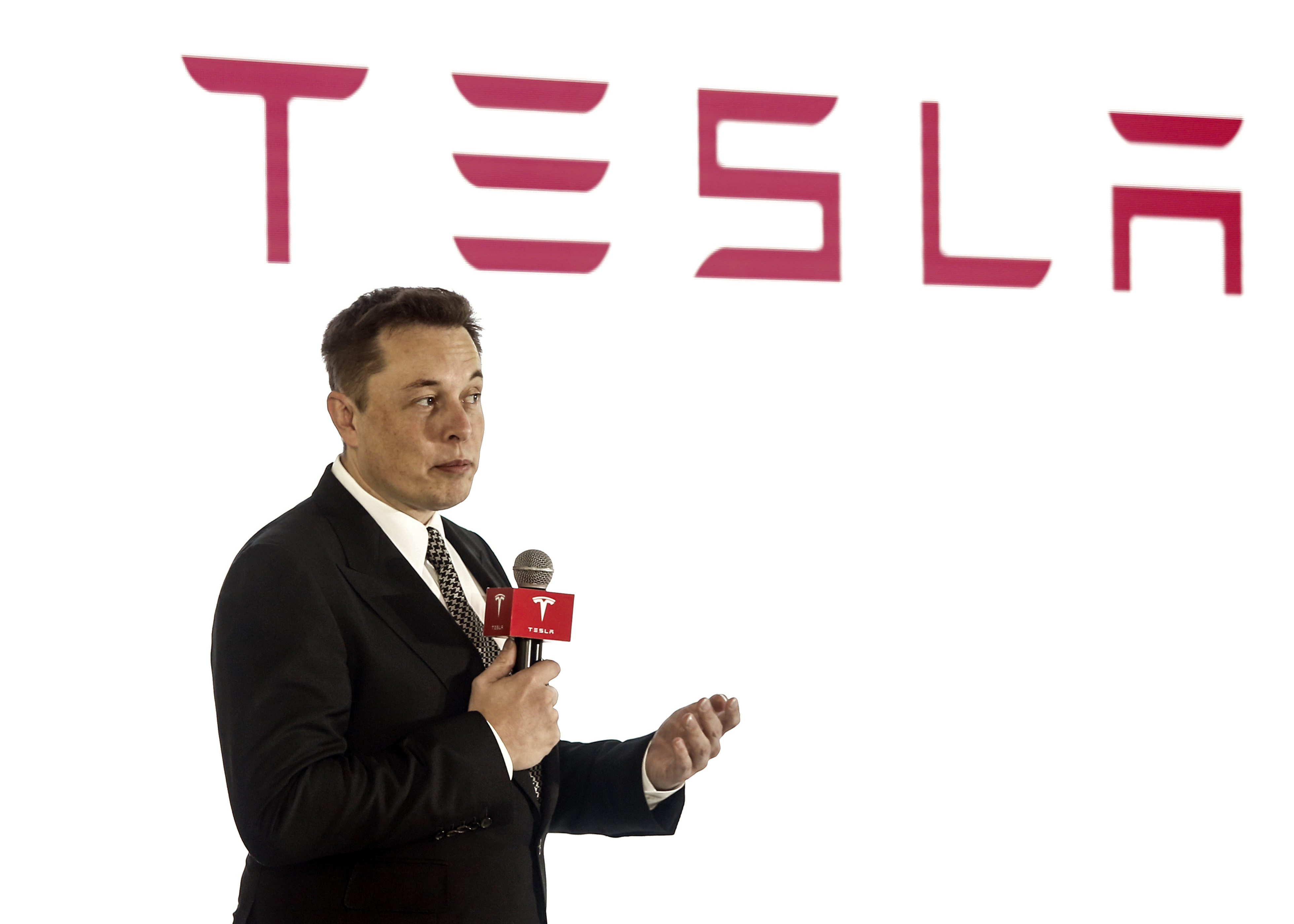 Tesla shareholders to vote 'immediately' on moving company to Texas: Elon Musk