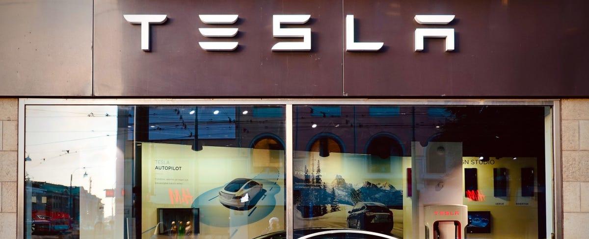 Elon Musk Has Started a Fight With Tesla Workers He's Unlikely to Win