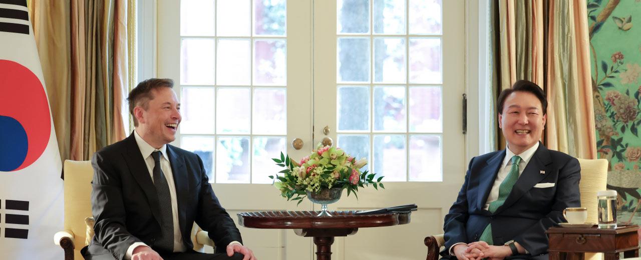 Elon Musk meets the South Korean President to discuss plans for the next Asia-Pacific Tesla Gigafactory - Tesla Oracle