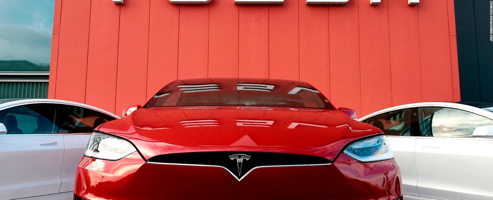 Elon Musk dice que su fábrica de Shanghái fabrica los Tesla de "la más alta calidad"