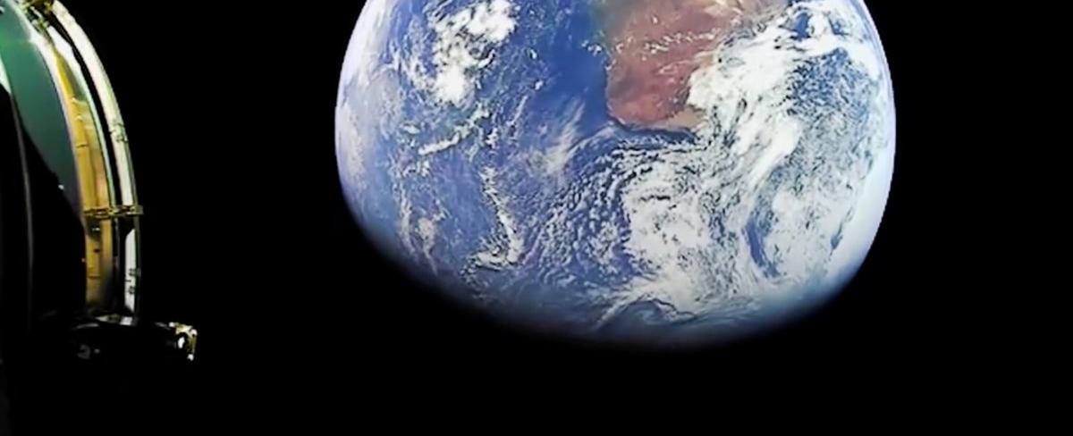 Spectacular SpaceX video shows Earth in blackness of space